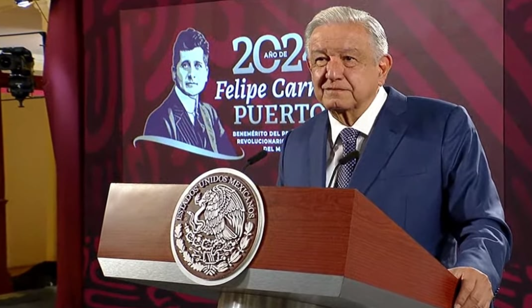 López Obrador critica al New York Times por su editorial contra Donald Trump